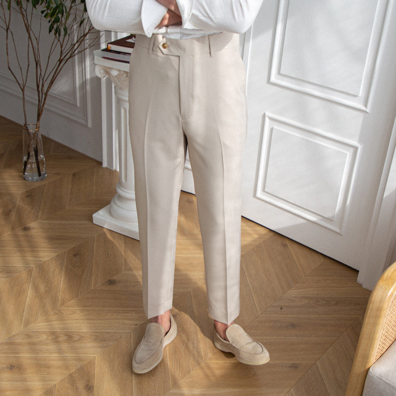 Pantaloni classici moderni casual: eleganza discreta per ogni occasione